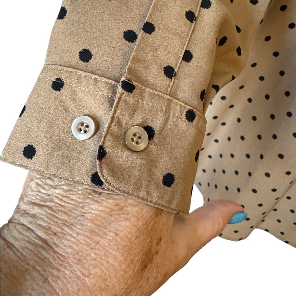 NWT Tan Blouse with Black Polka Dots SIZE: 16    #9 - Picture 4 of 9